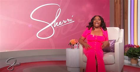 sherri shepherd boob job|Sherri Shepherd reveals she got breast reduction before kicking。